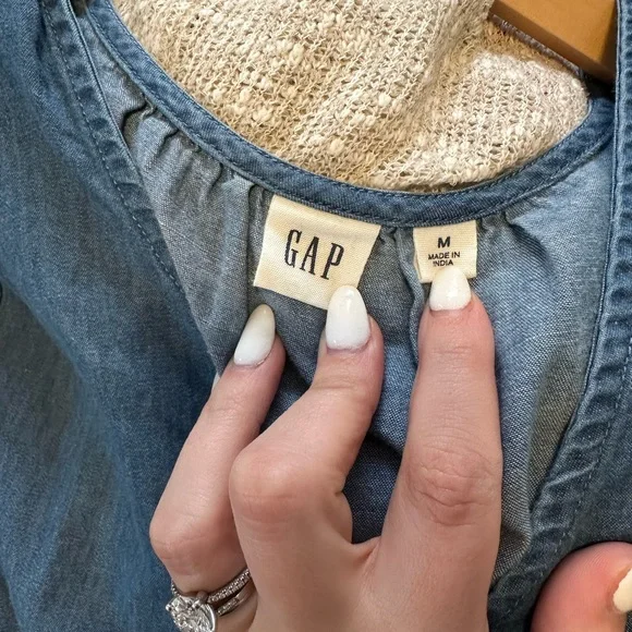 GAP Indigo Denim V-Neck Tie-Waist Dress - Picture 3 of 3